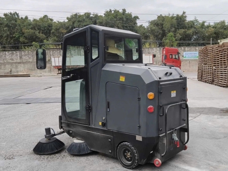 Xe quét rác Yangzi
